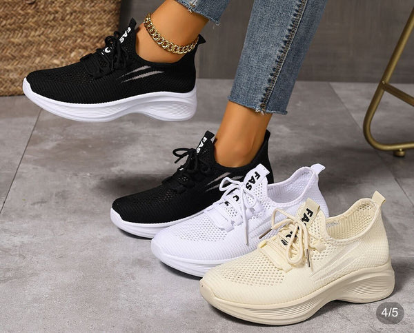 Women's Cushioned Slip-Resistant Sneakers